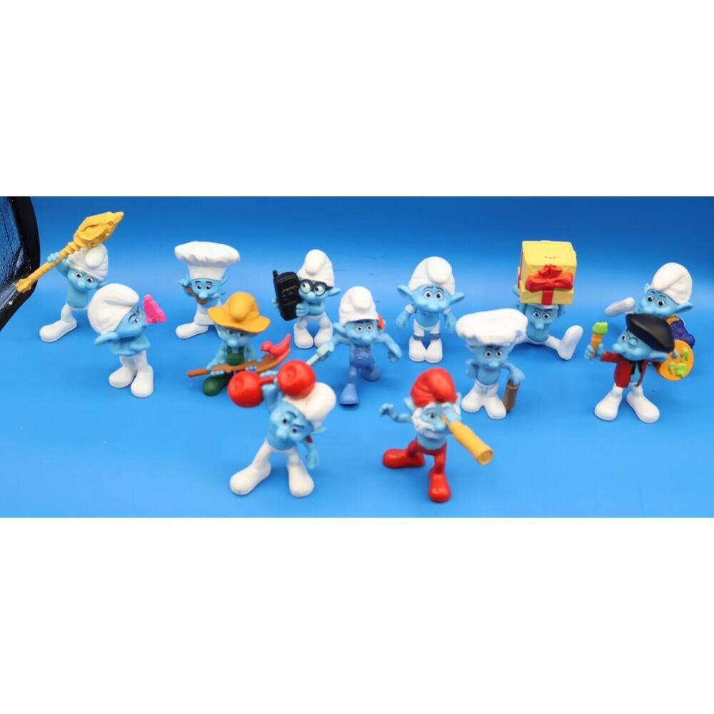 Lot of 13 Smurfs Figures Figurines Peyo Mc Donalds 2011